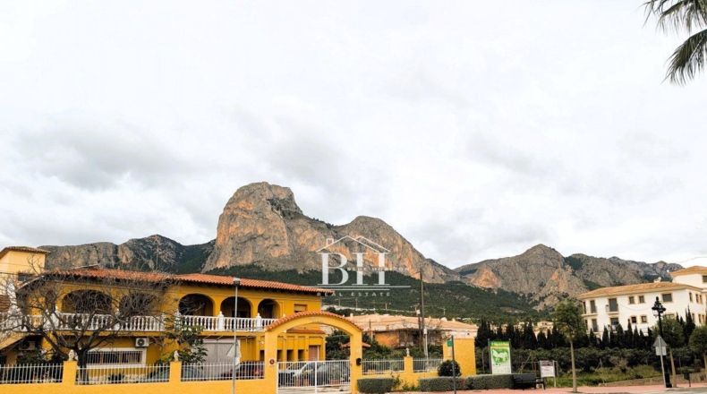 Alicante - La Nucía - 1210m2