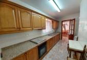 Дом с участком на продажу в городе Huéscar Фото