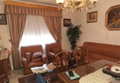 Отдельно стоящий дом с участком на продажу в городе Huéscar. Фото