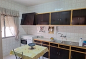 Дом с участком на продажу в городе Huéscar. Фото