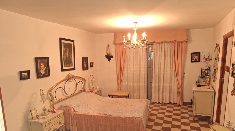 Granada - Huéscar - 364m2