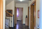 Chalet independiente con terreno en venta en Robledo ref: TR360858 foto