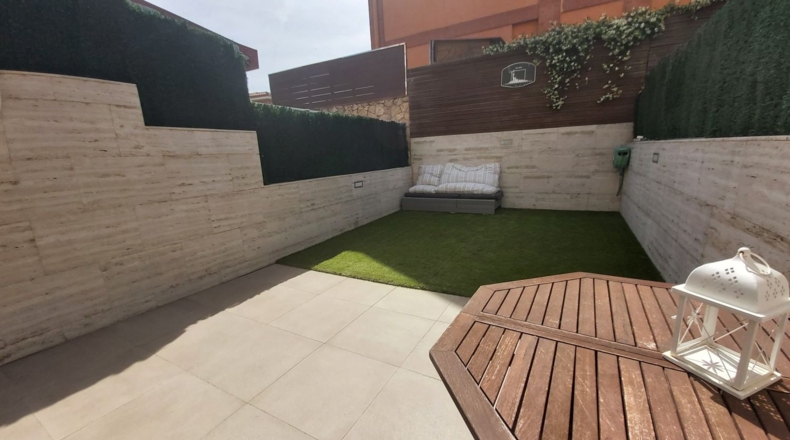 Барселона - Cerdanyola del Vallès - 196m2