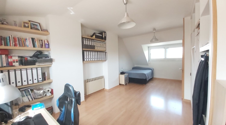 Барселона - Cerdanyola del Vallès - 196m2