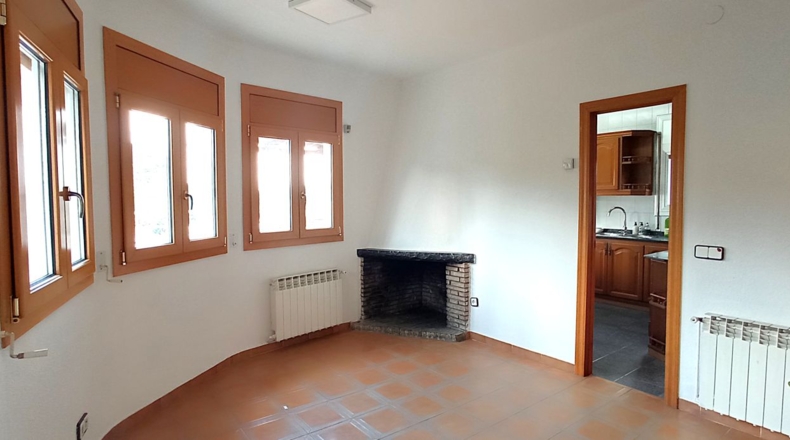 Барселона - Cerdanyola del Vallès - 217m2