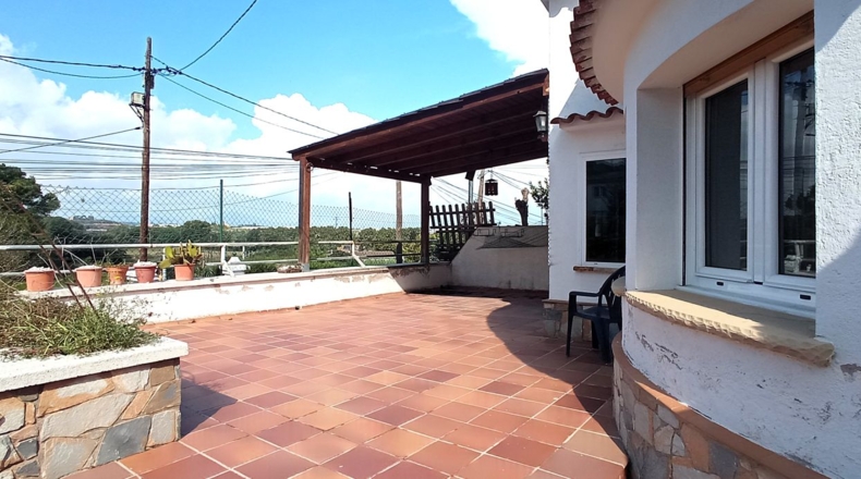 Барселона - Cerdanyola del Vallès - 217m2