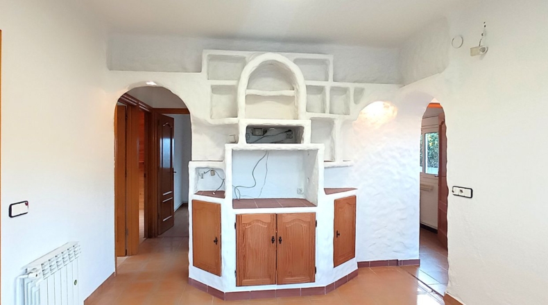 Барселона - Cerdanyola del Vallès - 217m2