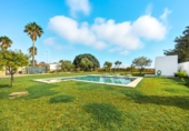 Chalet independiente con terreno en venta en Chiclana de la Frontera ref: TR383578 foto