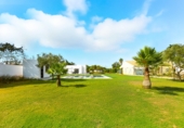 Chalet independiente con terreno en venta en Chiclana de la Frontera ref: TR383578 foto