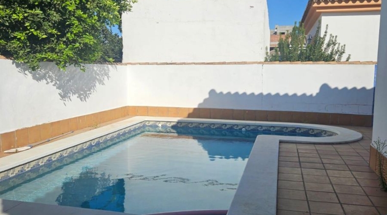 Cádiz - Чиклана-де-ла-Фронтера - 400m2