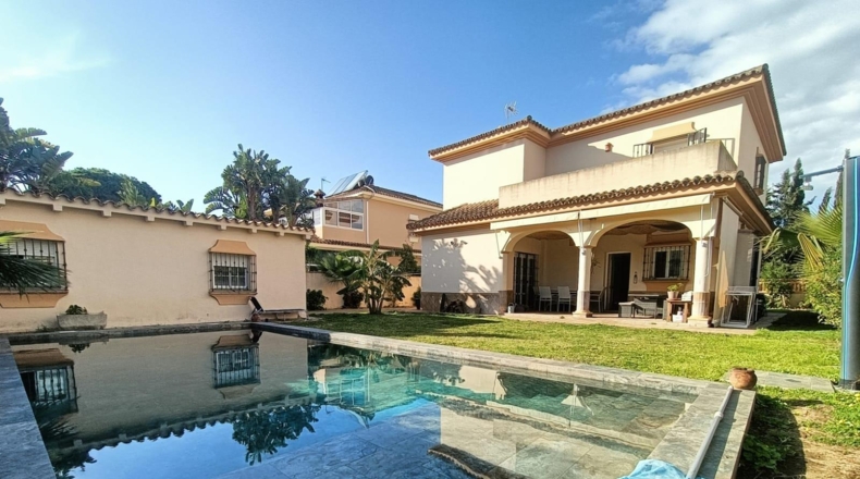 Cádiz - Чиклана-де-ла-Фронтера - 551m2