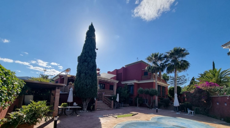 Малага - Torremolinos - 927m2