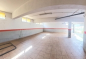 Дом с участком на продажу в городе el Vendrell. Фото
