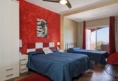 Chalet independiente con terreno en venta en Salobreña ref: TR254642 foto