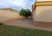 Xalet independent amb terreny en venda a Espartinas ref.: TR347049 foto