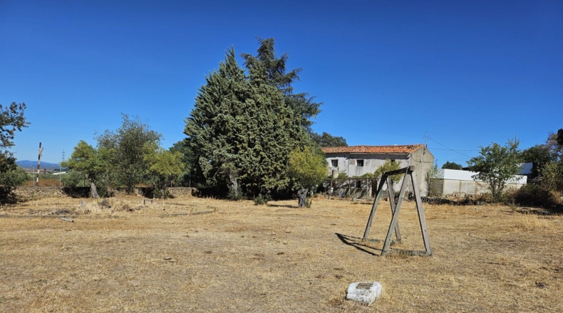 Касерес - Casas del Monte - 58000m2