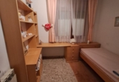 Дом с участком на продажу в городе l'Aldea. Фото