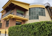 Chalet independiente con terreno en venta en Córdoba ref: TR234333 foto