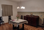 Дом с участком на продажу в городе Vila-real. Фото