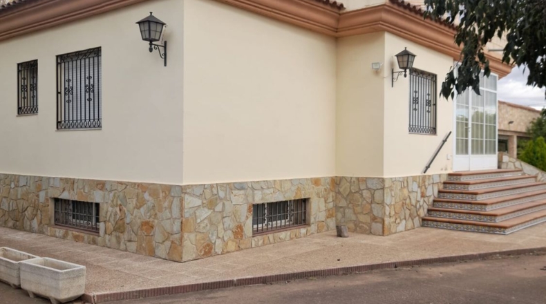 Albacete - Albacete - 2300m2