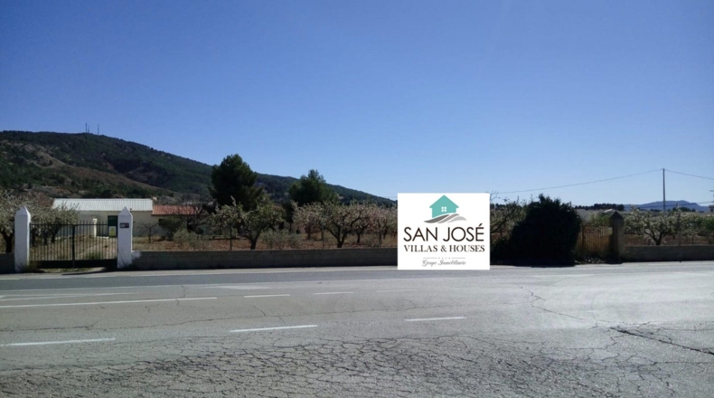 Alicante - Pinoso - 7200m2