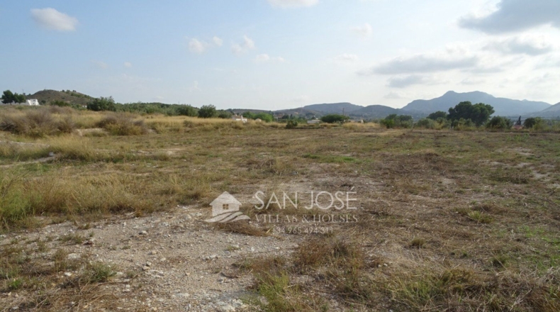 Alicante - La Columna - 10360m2
