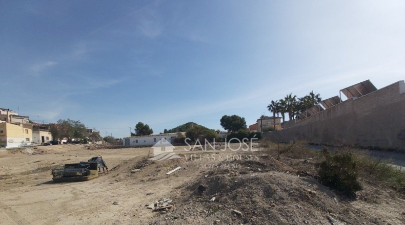Alicante - La Columna - 3319m2