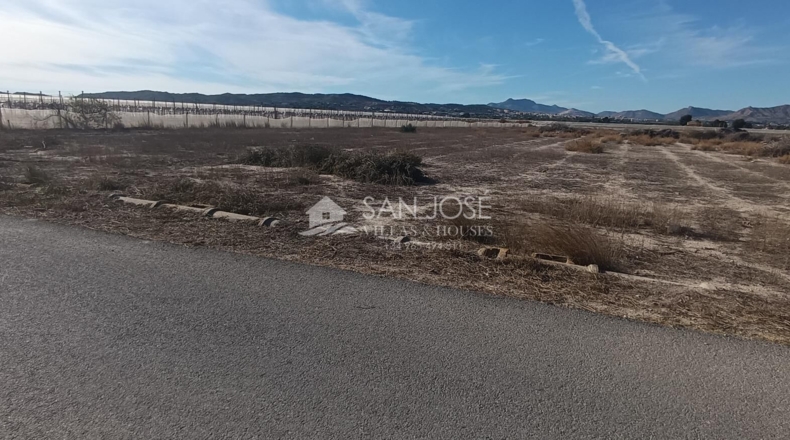 Alicante - Monforte del Cid - 8930m2