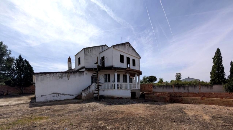 Jaén - Linares - 1847m2