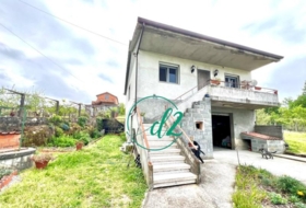 Parada de Amoeiro 1400&nbsp;m² 