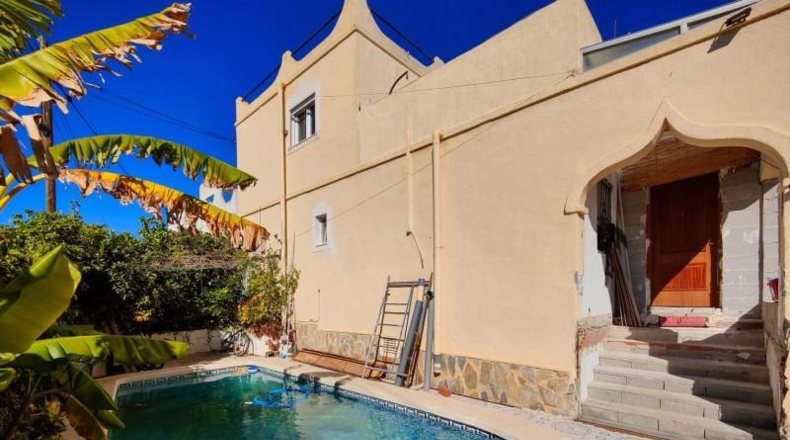 Аликанте - San Miguel de Salinas - 150m2