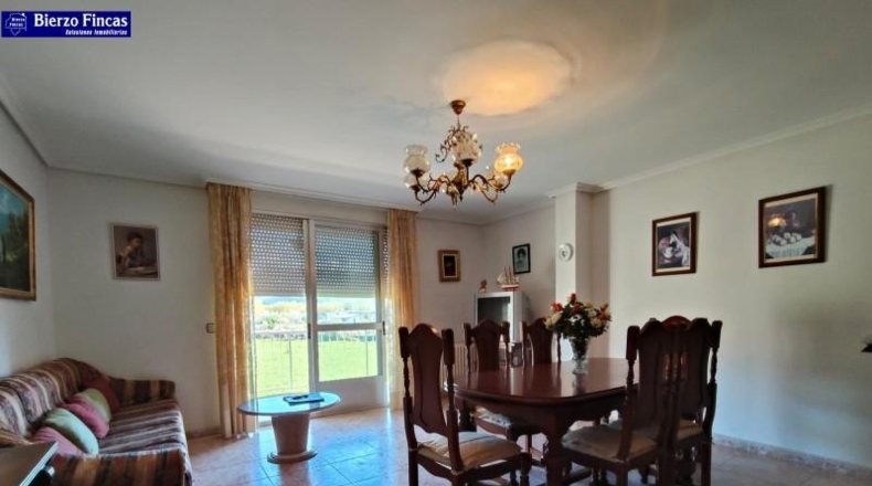 León - Ponferrada - 10000m2