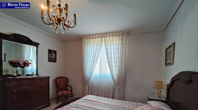 León - Ponferrada - 10000m2