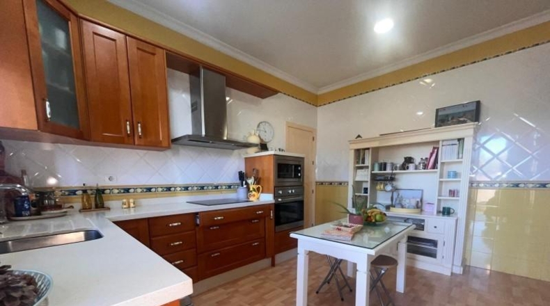 Кордова - Almodóvar del Río - 619m2