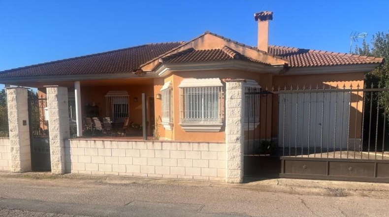 Кордова - Almodóvar del Río - 619m2