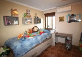 Chalet independiente con terreno en venta en la España, Alicante, ref: TR400794 foto