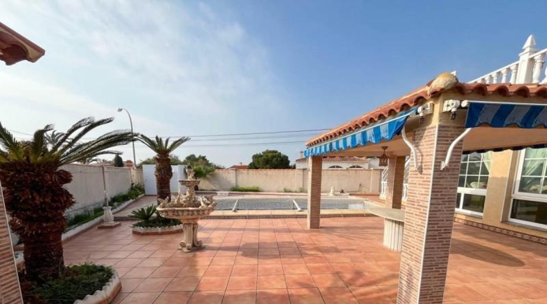 Alicante - Torrevieja - 880m2