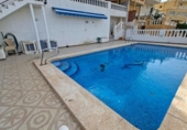 Chalet independiente con terreno en venta en la España, Benidorm, ref: TR400357 foto