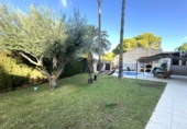Chalet independiente con terreno en venta en la España, Torrevieja, ref: TR345272 foto