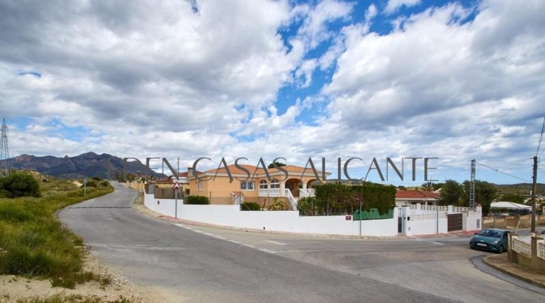 Alicante - Dolores - 1060m2