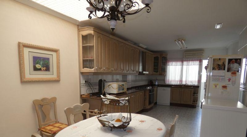 Аликанте - Almoradí - 405m2