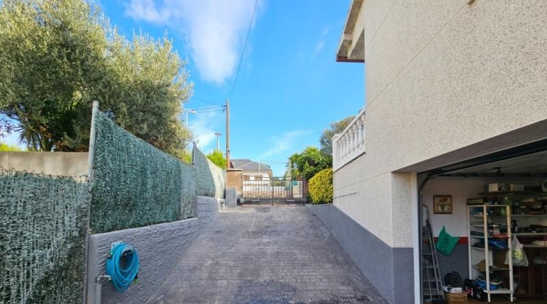 Barcelona - Canovelles - 625m2
