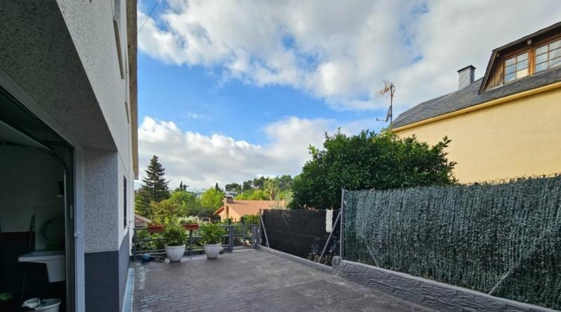 Barcelona - Canovelles - 625m2