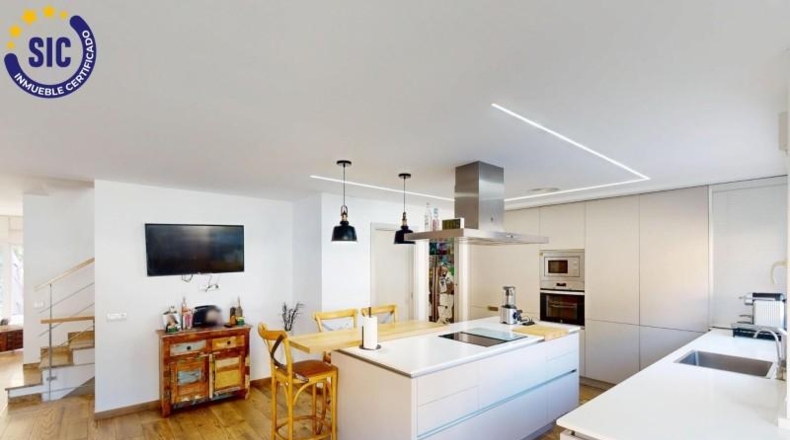 Кастельон - Benicasim - 475m2