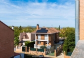 Chalet independiente con terreno en venta en la España, Zaragoza, ref: TR405047 foto