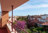 Chalet independiente con terreno en venta en la España, Zaragoza, ref: TR405047 foto