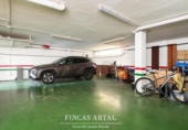 Chalet independiente con terreno en venta en la España, Zaragoza, ref: TR405047 foto