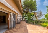 Xalet independent amb terreny en venda a la España, Mataró, ref.: TR328193 foto