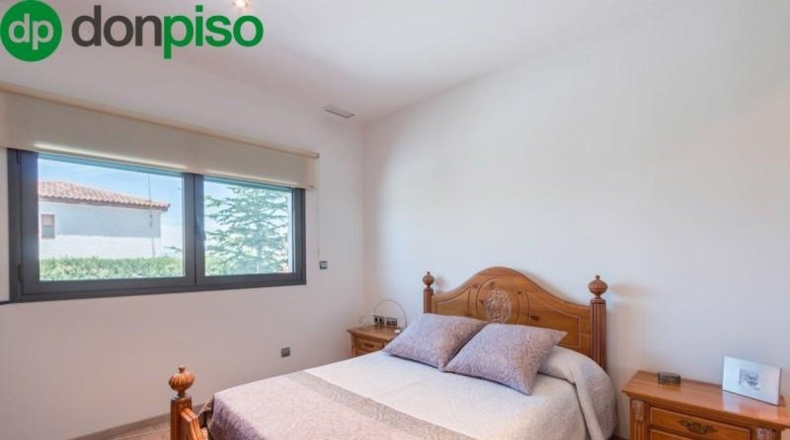 Гранада - Gójar - 1550m2
