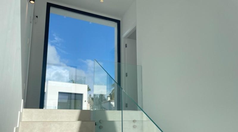 Málaga - Estepona - 645m2